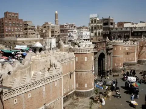 لماذا يستهدف الحوثي المساجد وأئمتها؟