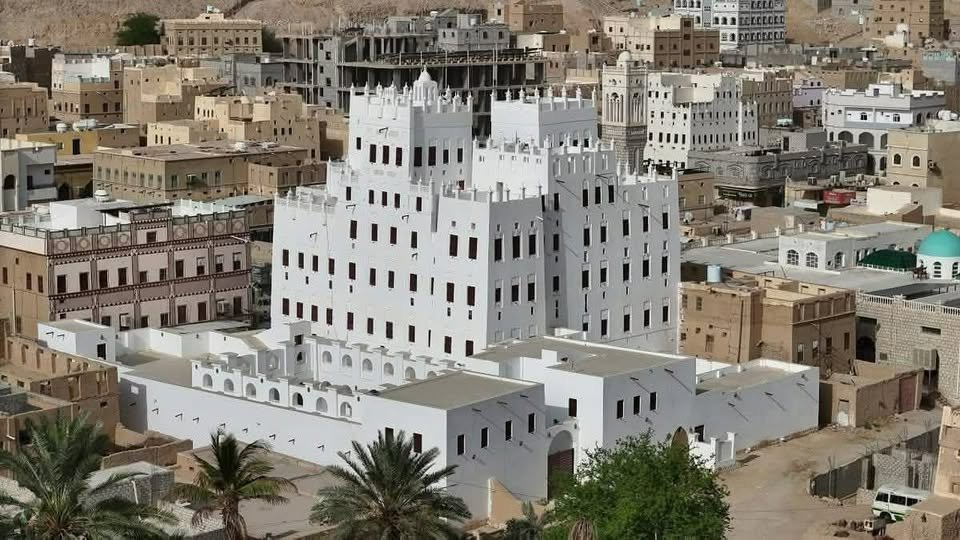 الحوثيون يحوّلون «الخمس» إلى جباية ويفرضون المكوس على مداخل المدن